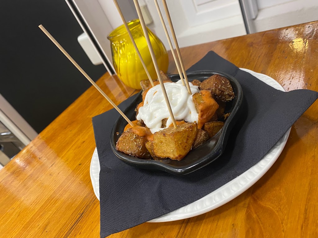 Casal de la Gent Gran Navas — Comida y bebida