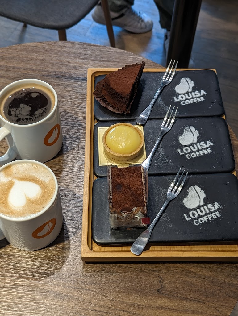 Louisa Coffee 路易．莎咖啡(大墩向心門市) 的照片