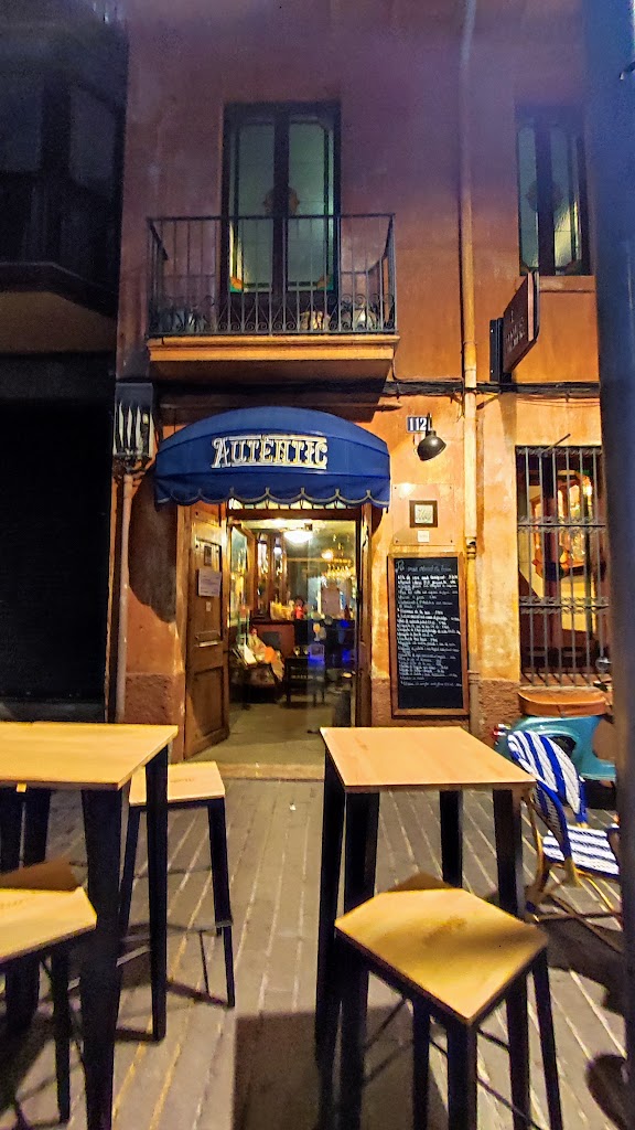 Autentic Cerdanyola — Ambiente