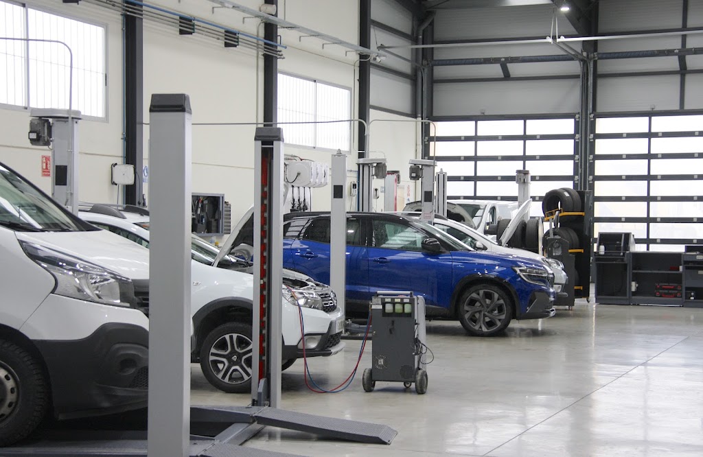 Grupo LCA - Taller oficial Renault en Ubeda — Interior