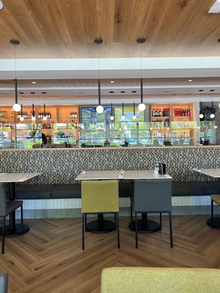 Bin 4 Burger Lounge in Burnaby