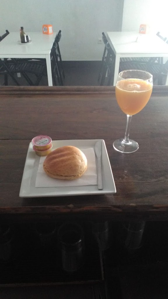 La Bodeguita de la Sacristia — Comida y bebida