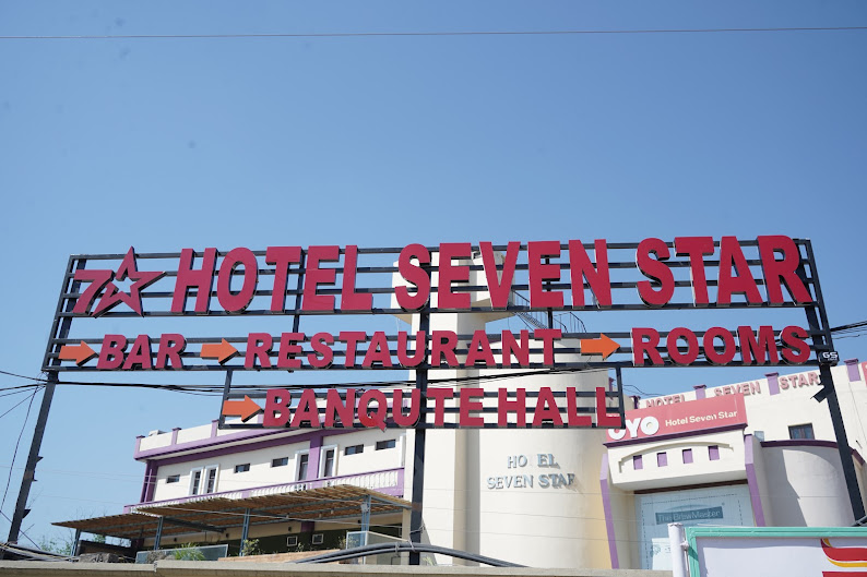 Seven Star Bar Restaurant