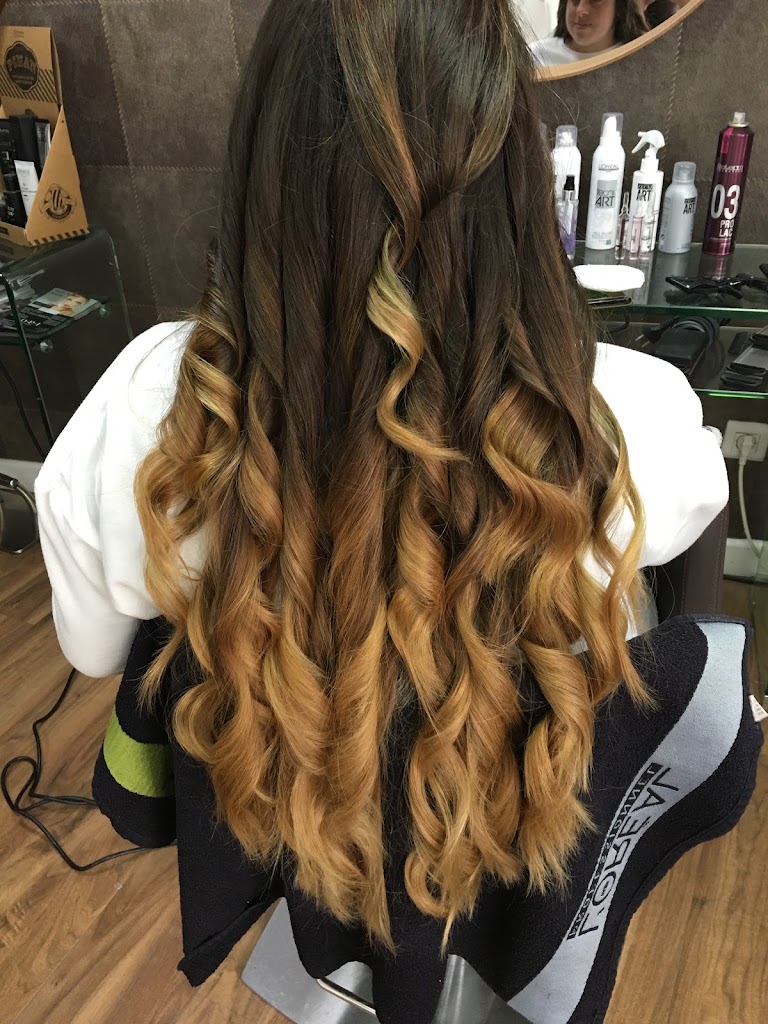 Peluqueria Nails & Hair Salon — Peinado