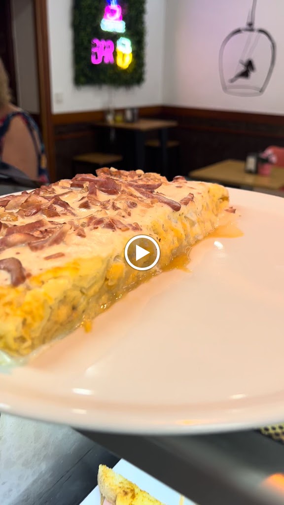 Cafe Bar Mary — Videos