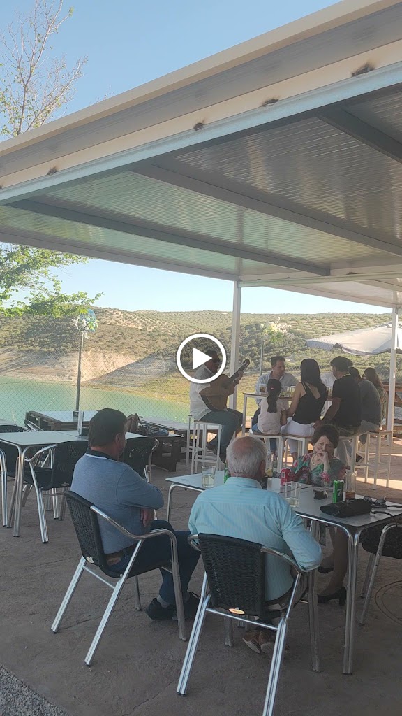 Club Nautico Albendin — Ambiente