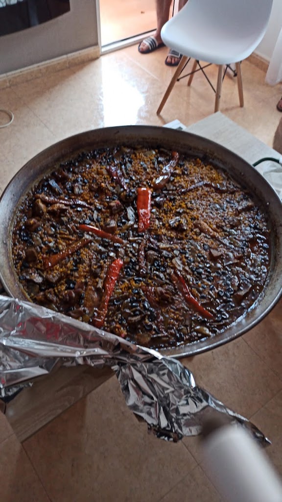 Asador Los Primos Almoradi — Comida y bebida