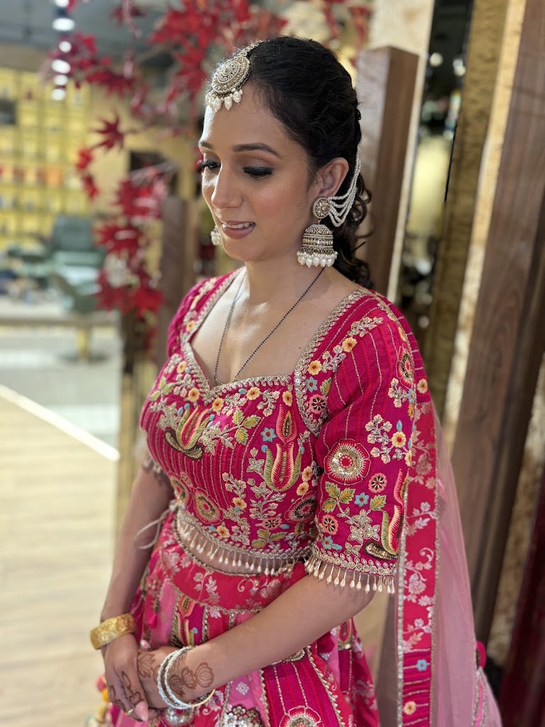 Keshaaa Luxury Unisex Salon In Kharar