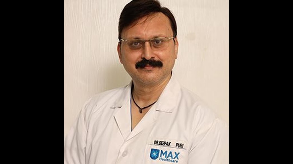 Dr. Dr Deepak Puri Best Cardiologist In Mohali Max Hospital