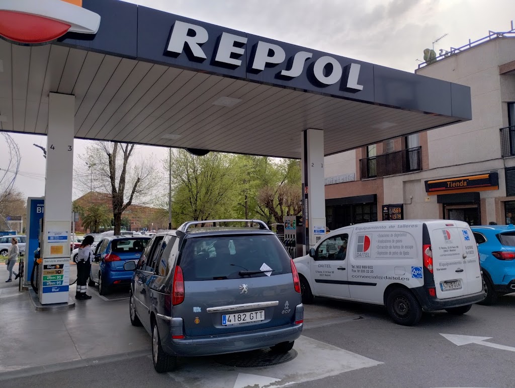 Estacion de Servicio Repsol — Estacion de servicio