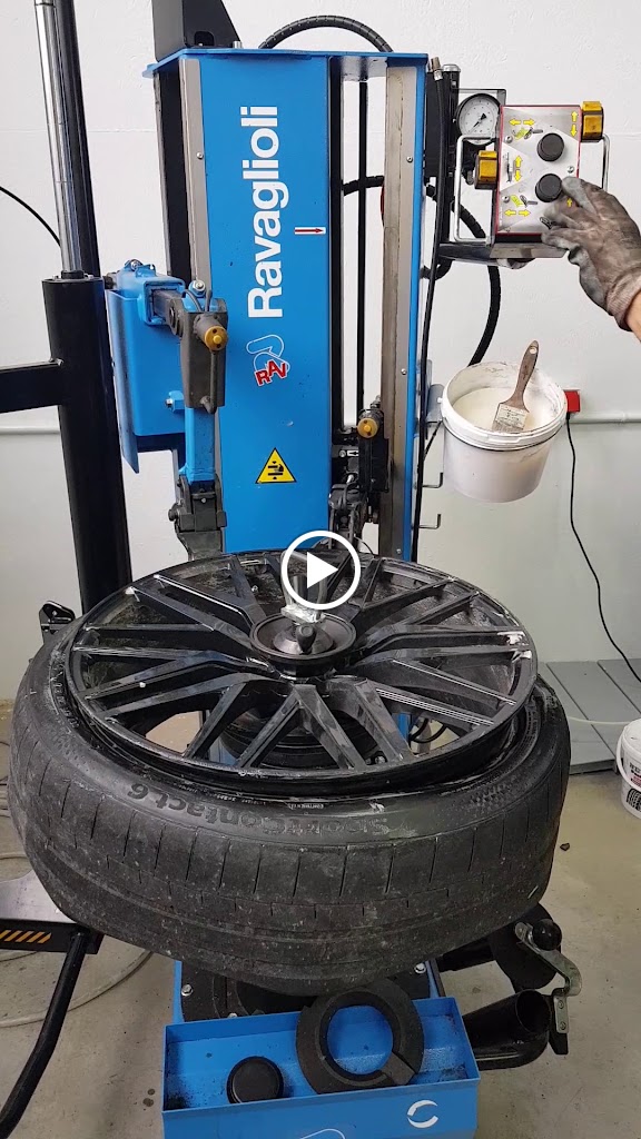 EVAN MOTORS - Taller Mecanico, Alquiler y venta de coches electricos en Mataro — Videos