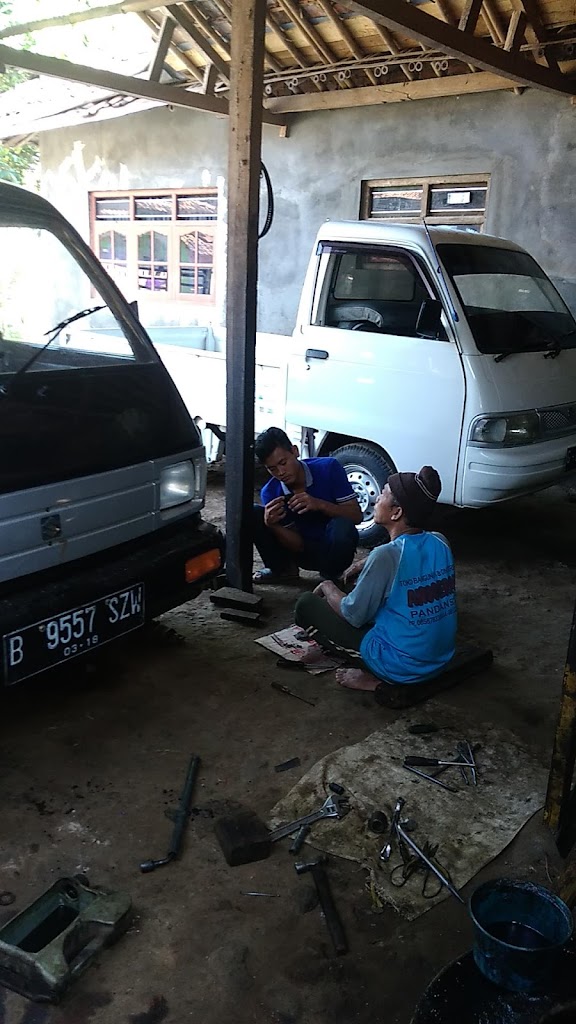 Bengkel mobil Kang Bidin
