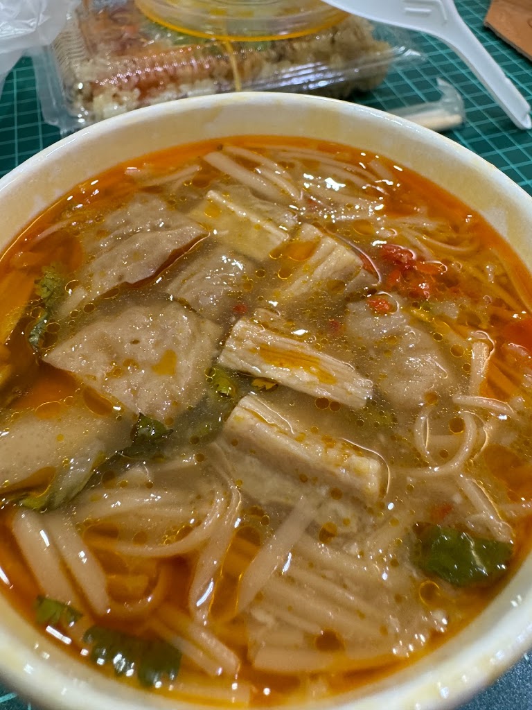 大腸頭蚵仔麵線油飯 的照片