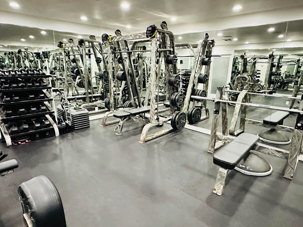  FEDELE DE SANTIS PRIVATE FITNESS PERSONAL TRAINING GYM