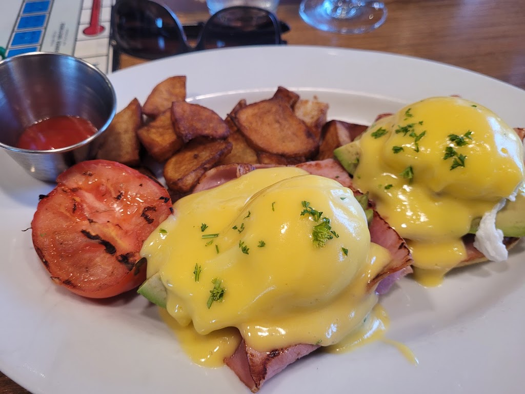Eggs Benedict
