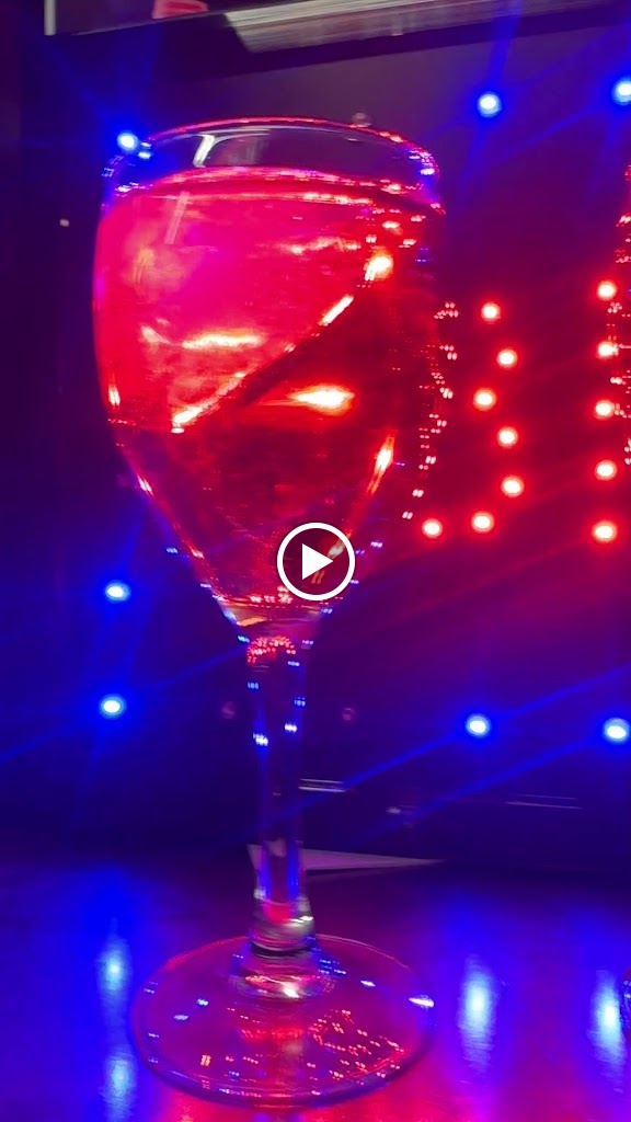 Cafe-Bar La Barra Curda — Videos