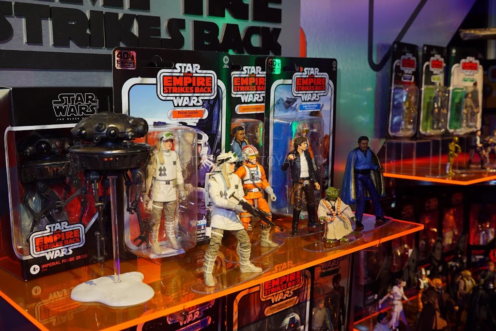 Foto 2 de Mas Figuras Tienda (Solo Online)