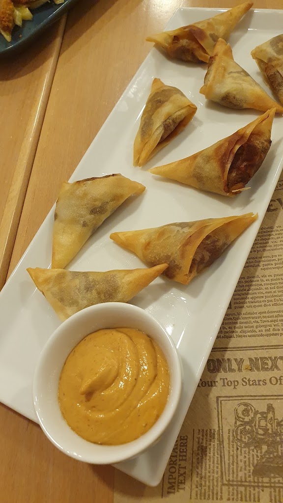 Bar cinco soles — Comida y bebida