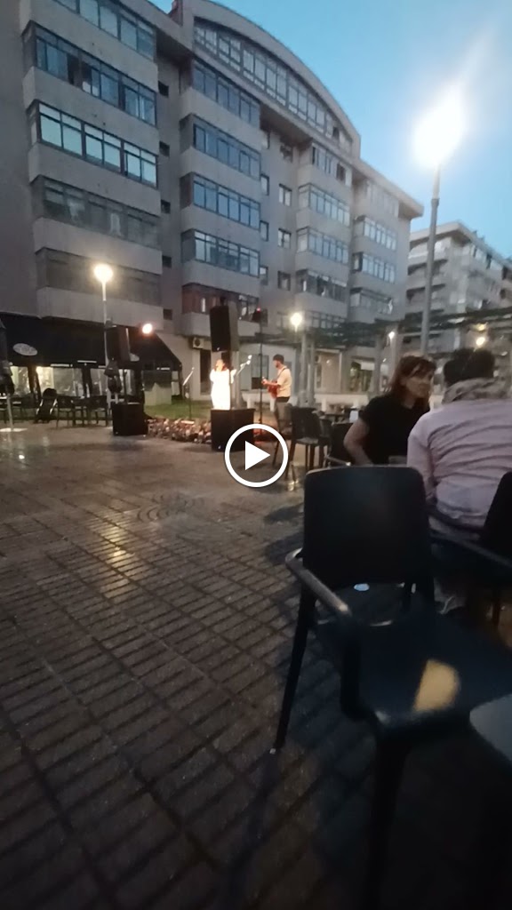 El Pincho — Videos