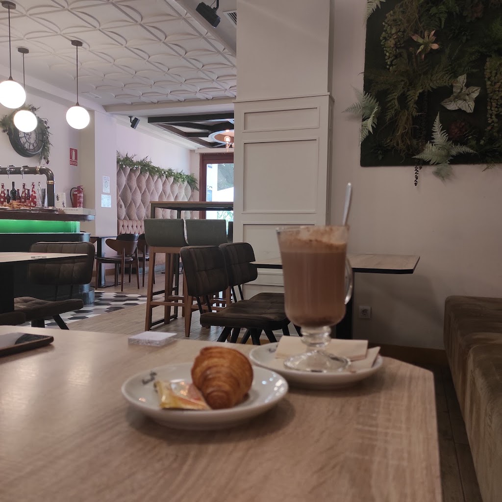Cafeteria Beirut — Comida y bebida