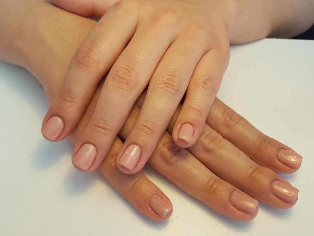 dermica centro medico estetico — Manicura