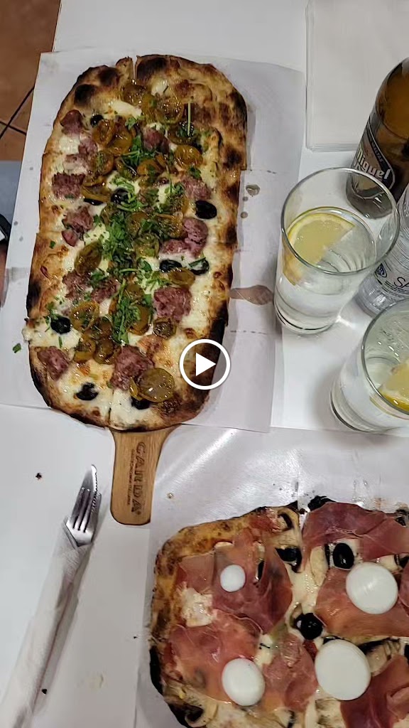 Pizzeria Simo — Videos