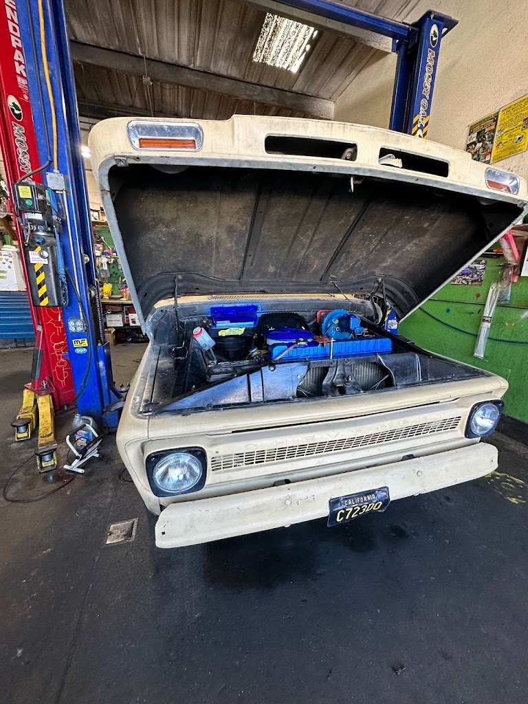 Torres Auto Services in Salinas