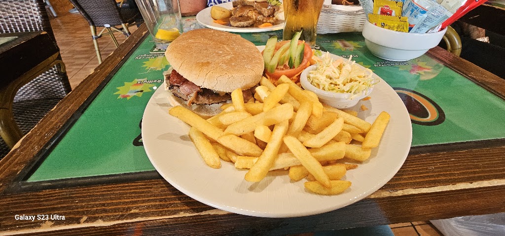 O'Reilly's — Comida y bebida