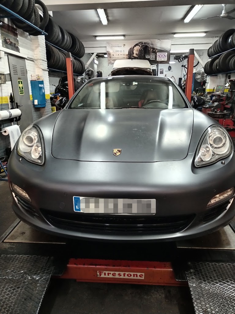 Neumaticos Gava - Taller mecanico en Gava - coches y motos — Del propietario