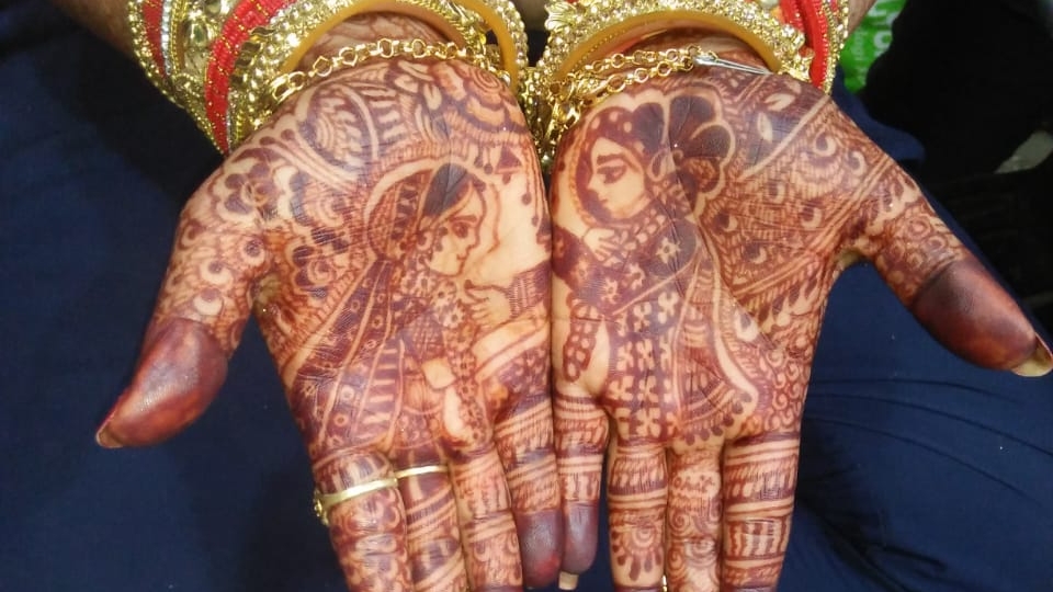 Sona Mehndi And Makeup Artist