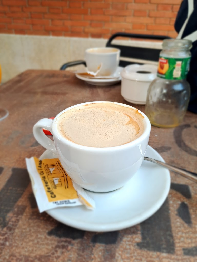 Cafetera Ca l'Anna — Capuchino