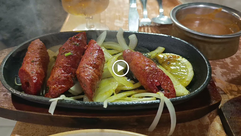 DELHI DELICIOUS Authentic Indian Restaurant — Comida y bebida