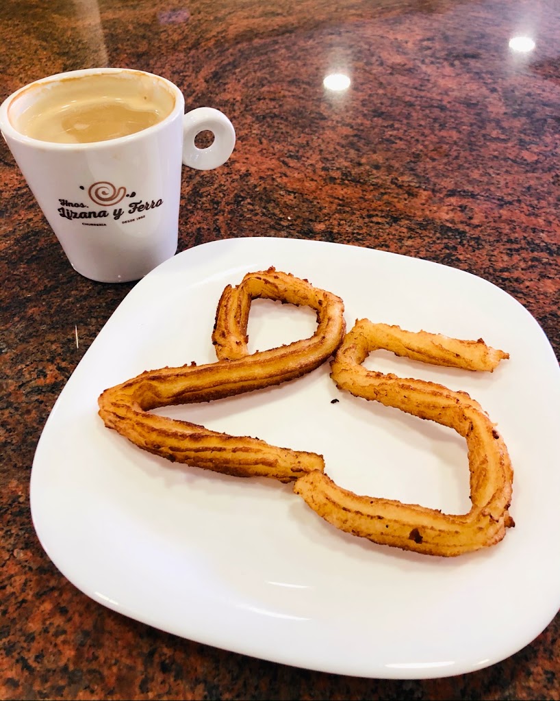 Churreria Hnos. Lizana's y Ferro — Comida y bebida