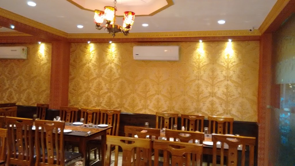 Quince Restaurant Cum Bar Club Lounge