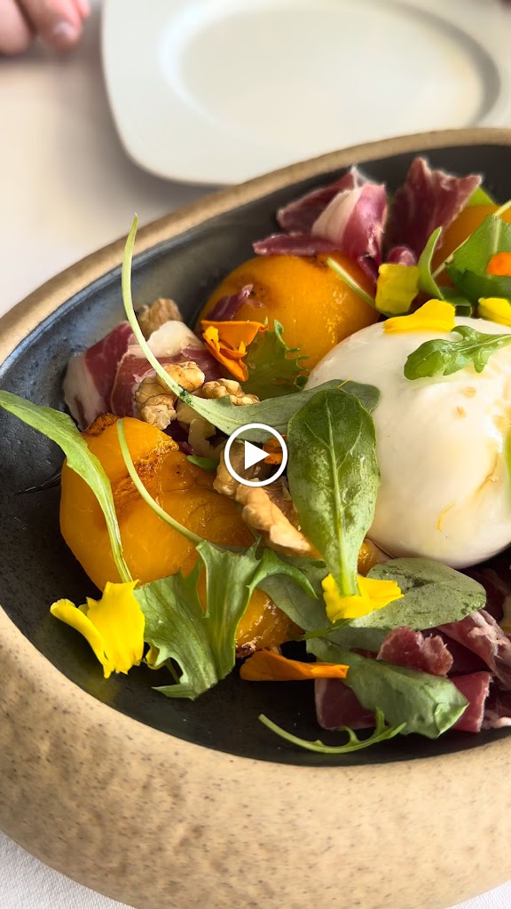 Restaurante Plaza mogan — Videos