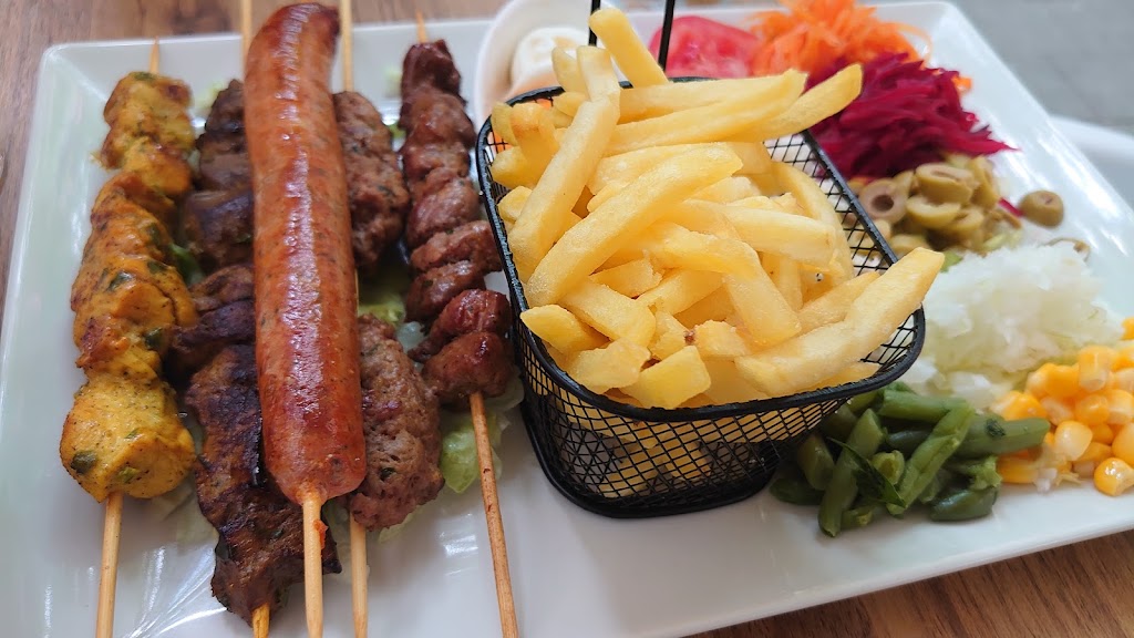 Restaurante alcazarquivir — Comida y bebida