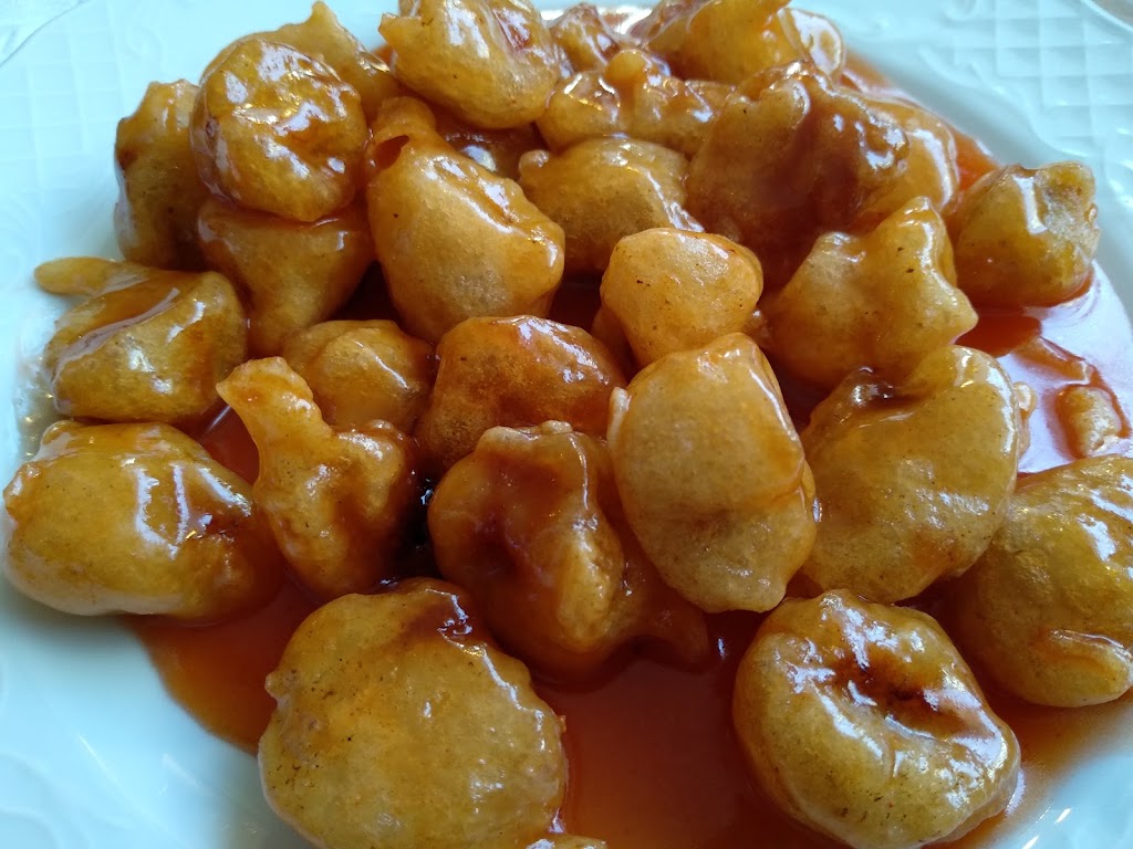 RESTAURANT XINES PALACIO LONGEVO — Comida y bebida