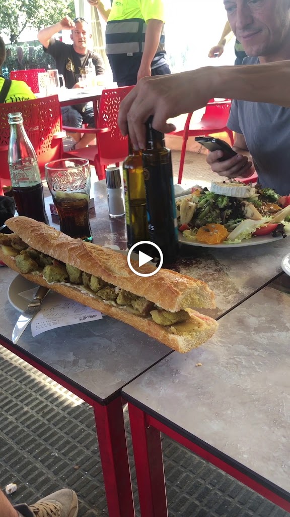 Restaurante Loro Charly — Videos