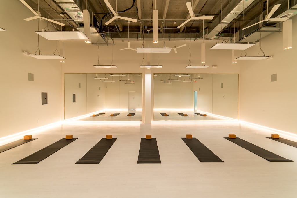  SOL Yoga Sunset Harbour