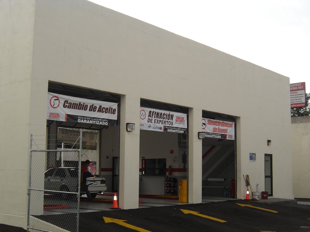 Grease Monkey Guadalajara Unica Sucursal — Exterior
