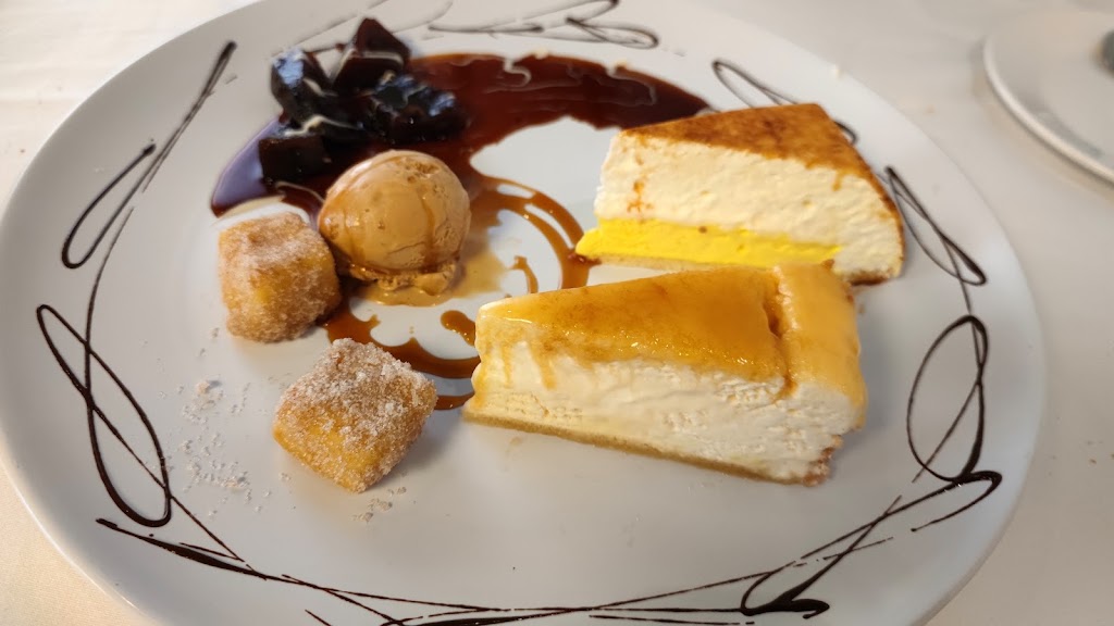 Restaurante Ramon — Comida y bebida