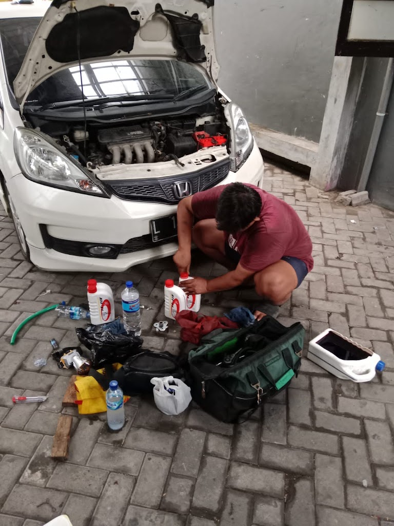 Bengkel Mobil Panggilan Terdekat 24 jam Surabaya