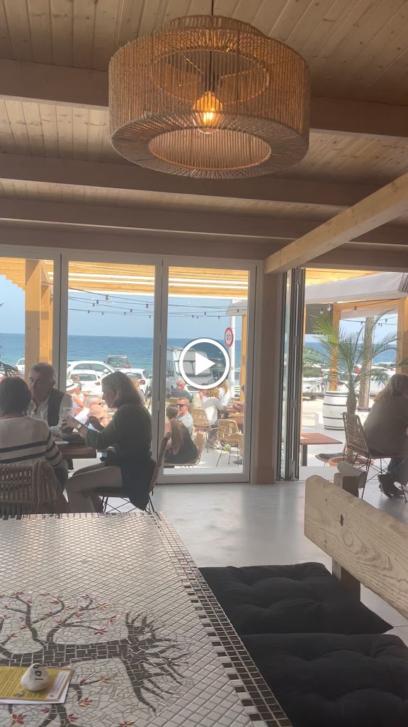 Cala Brisa — Ambiente