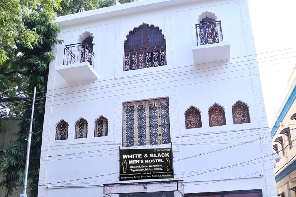 White and Black Men's Hostel - Boys Hostel Trichy