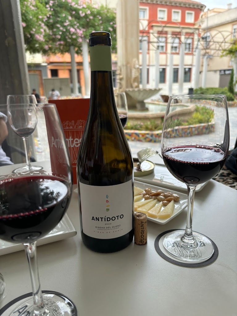 Antesala Bar — Del propietario