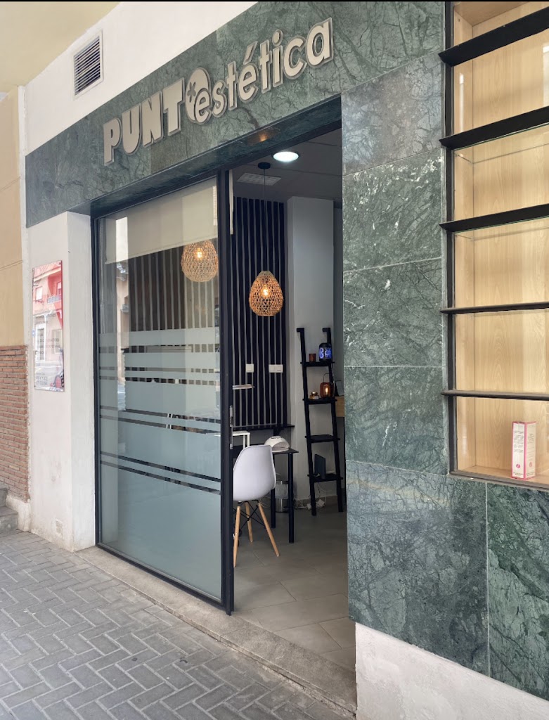 Punto Estetica — Exterior