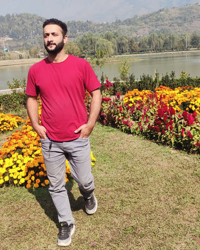 Dr. Javaid Medical Store Ganjiwara Near Airtel Tower Prop Ubaid Nazir