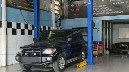 Bengkel Mobil / Bill's Auto