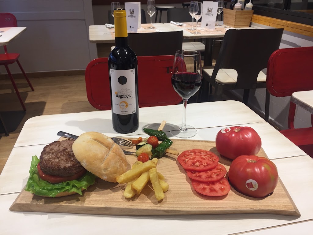 Bi Sisters | El burger de aqui — Comida y bebida