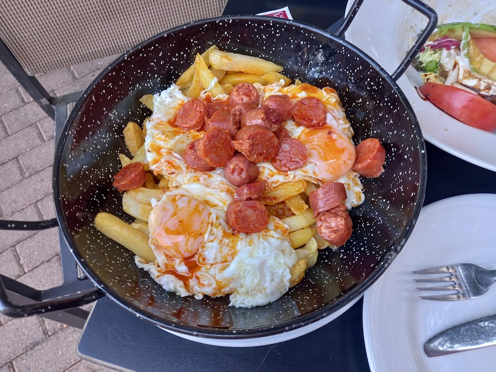 Restaurante La Experiencia — Comida y bebida